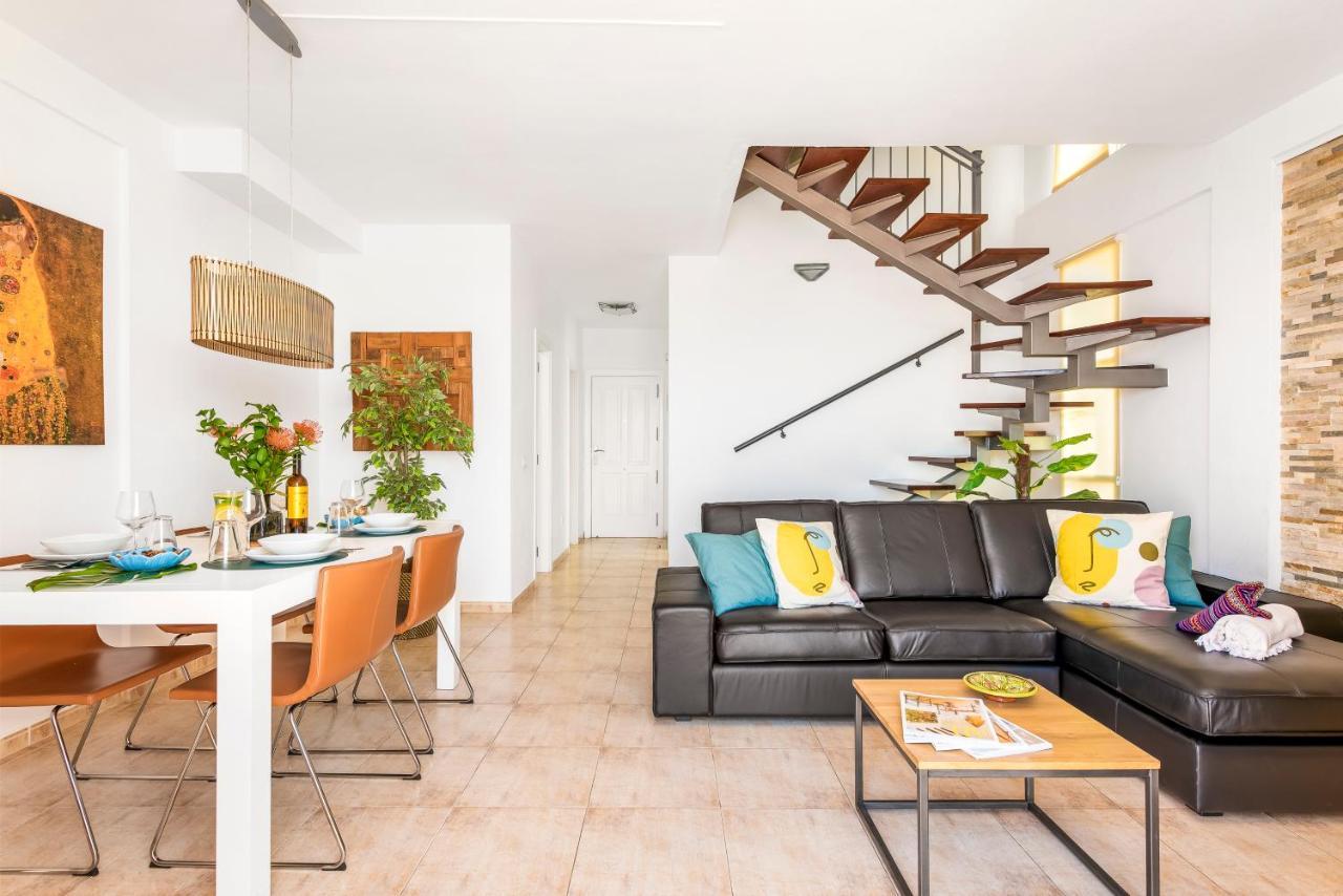Beachfront Triplex With Swimming Pool & Parking Radazul エクステリア 写真