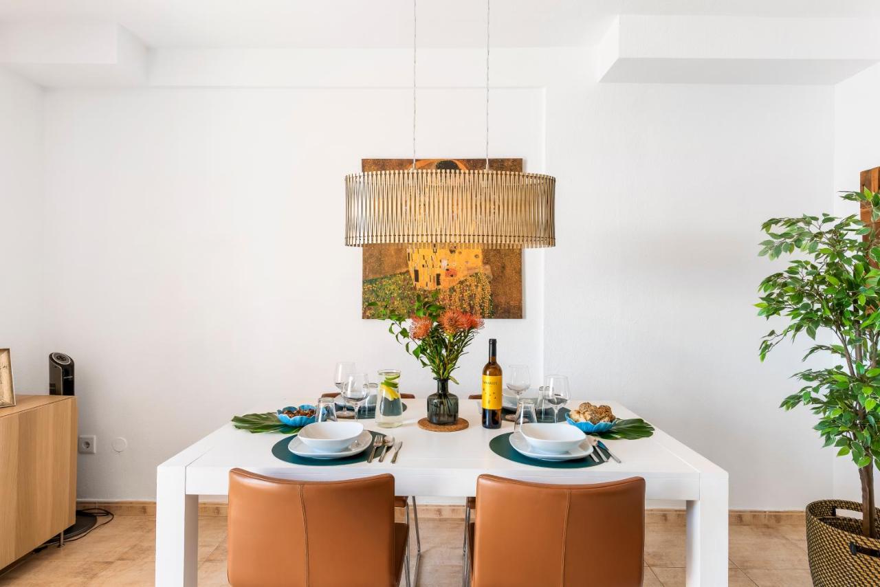 Beachfront Triplex With Swimming Pool & Parking Radazul エクステリア 写真